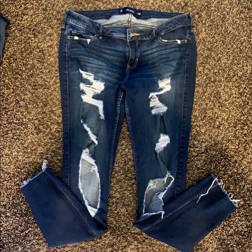 Destroyed Hollister Jeans size 15